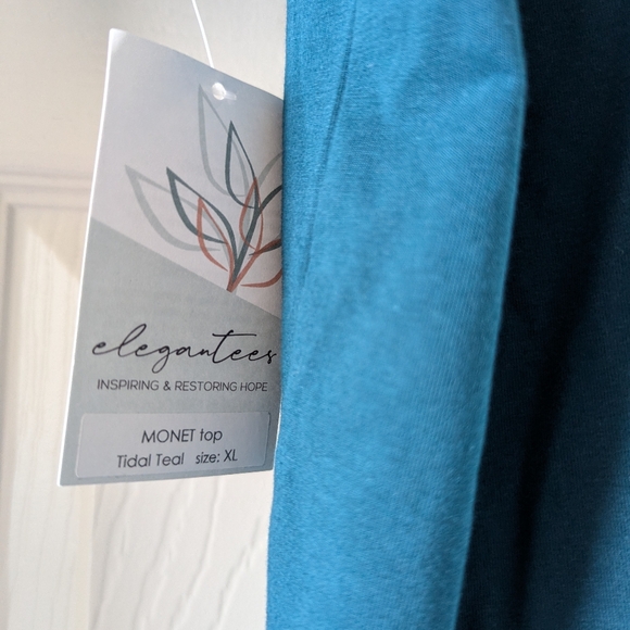 NWT Elegantees Monet puff sleeve henley in tidal teal - Picture 5 of 5